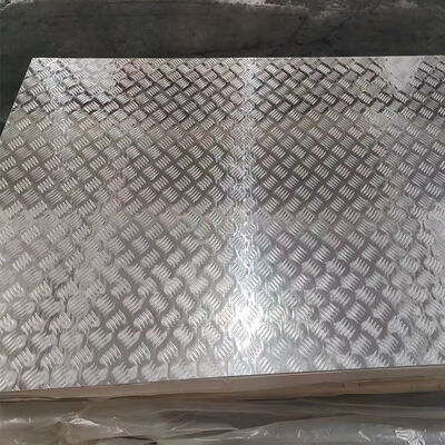 Plaque d'aluminium à damier en aluminium 5 barres et diamant, fournie par un fabricant chinois des séries 3000/5000