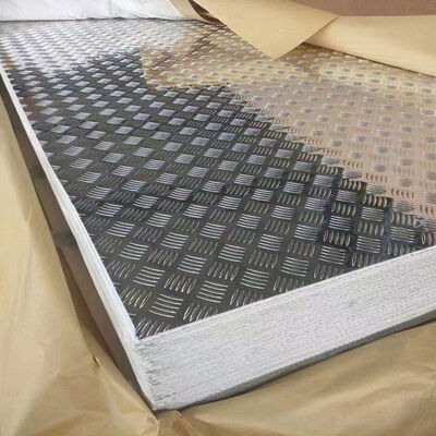 5754 petit pain en aluminium de Diamond Plate Embossing Aluminum Sheet de la feuille 5 de la feuille en aluminium de la barre 5mm 4x8