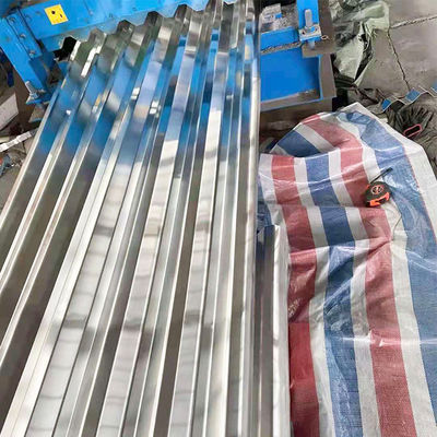 La feuille en aluminium de bobine de catégorie de toiture bobine la largeur faite sur commande à haute résistance de fente de petit pain